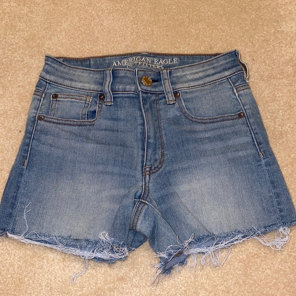 American Eagle Jean shorts size 2 good condition